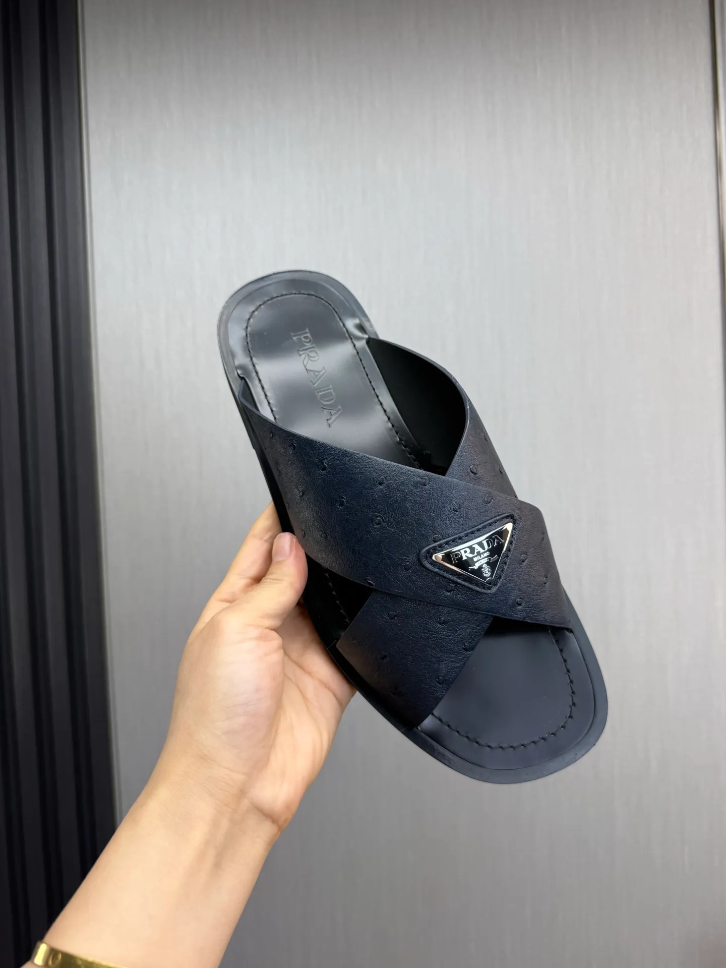 Factory price 340💰 ＰＲＡＤＡPrada - popular men's slippers hot sale 🔥 🩴Official website one to one production 38-45 sizes 45 46 🉑️Customized!
